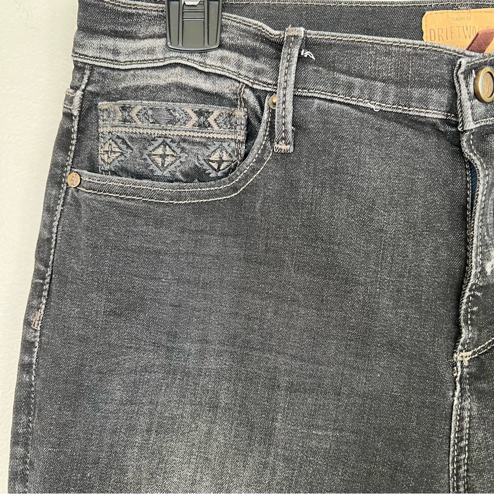 DRIFTWOOD Jackie Black Denim Embroidered Ankle and Pocket Ankle Skinny Jeans - Picture 13 of 16